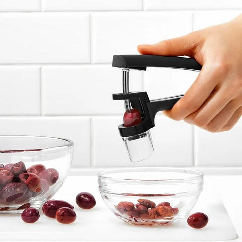 Cherry & Olive Pitter - Black