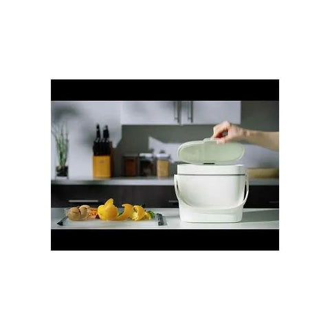 Easy-Clean Compost Bin - 1.75 Gal